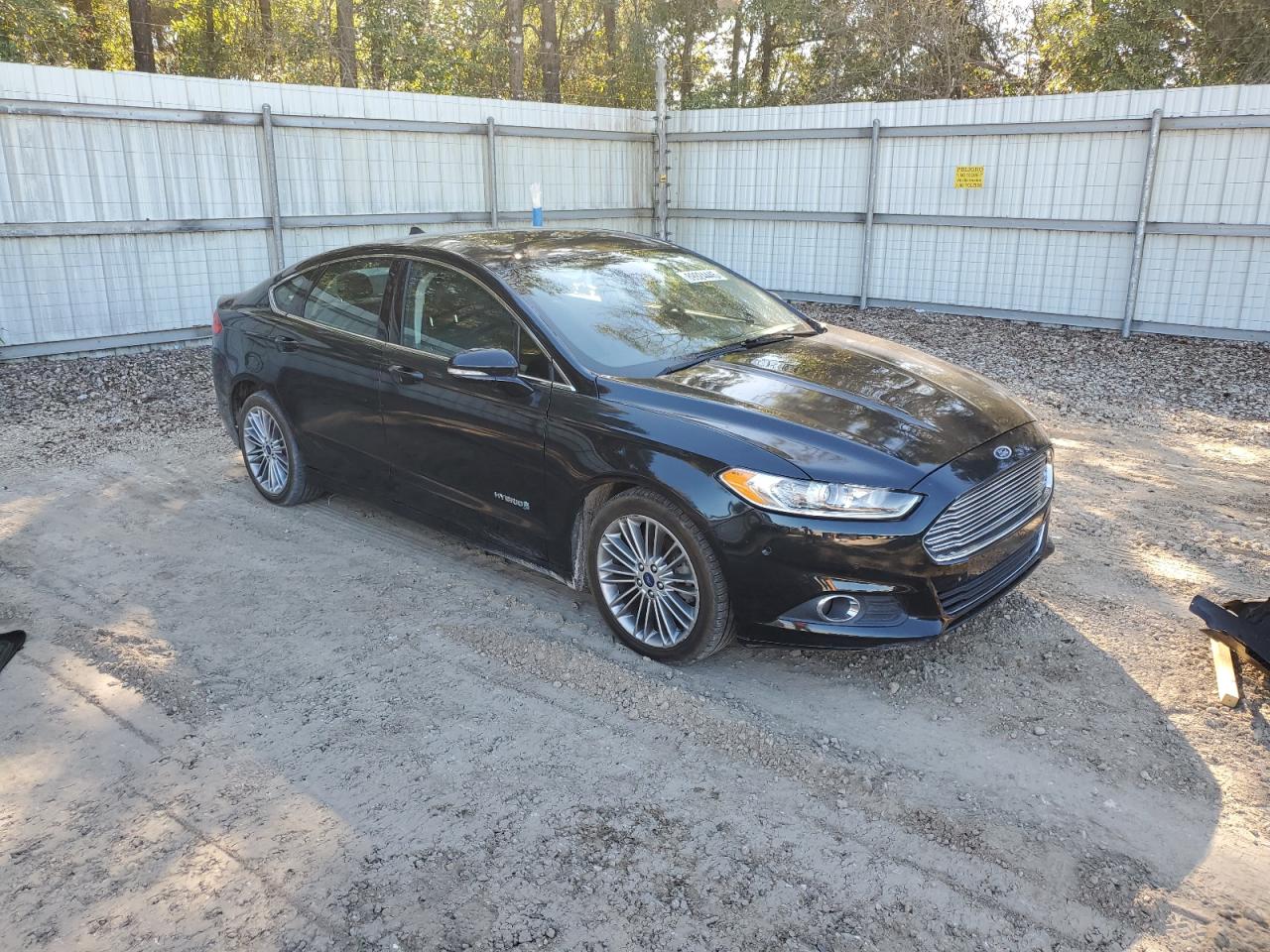 FORD FUSION SE HYBRID