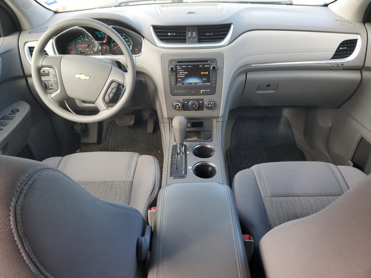 CHEVROLET TRAVERSE LS