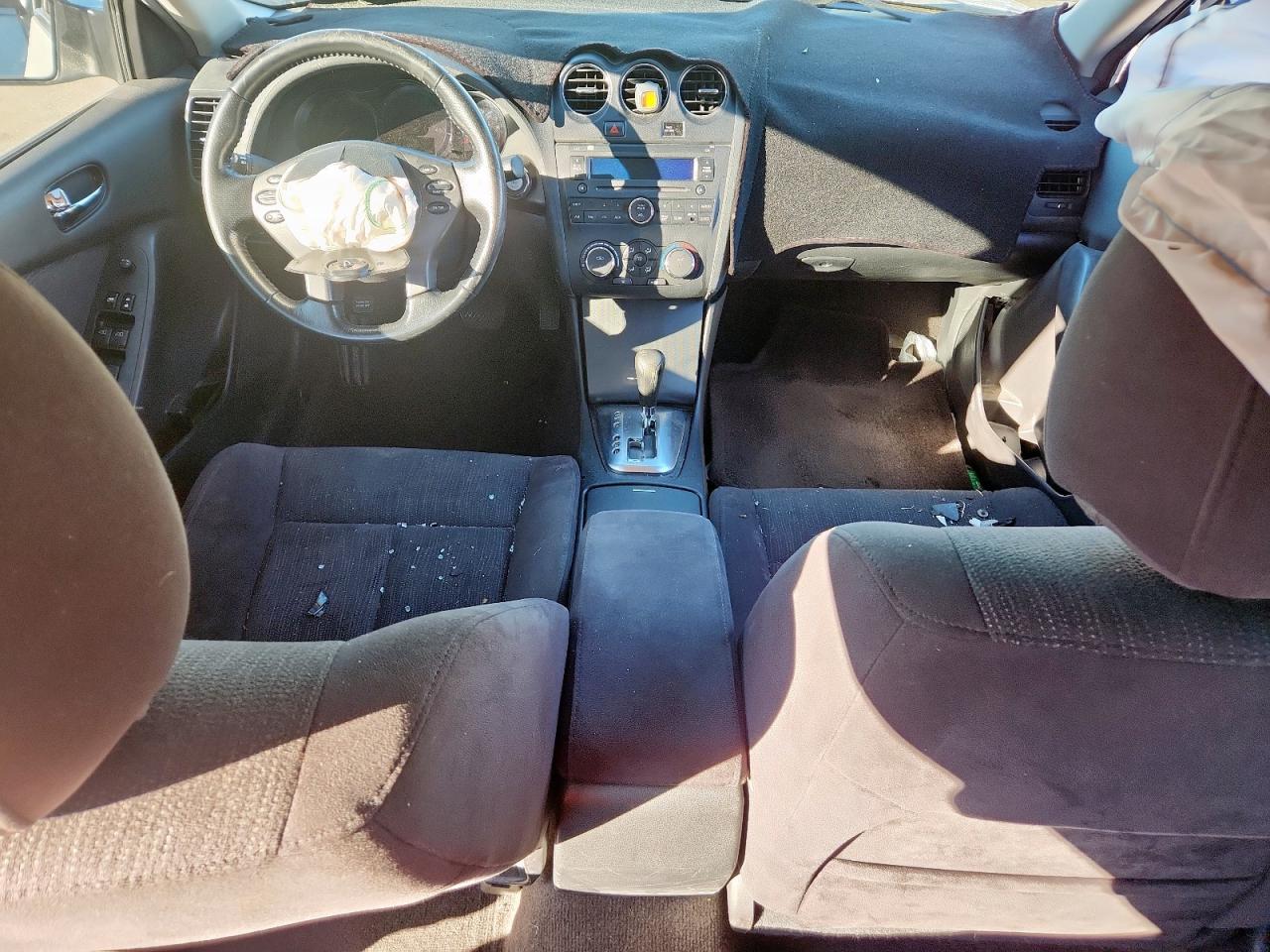 NISSAN ALTIMA BASE