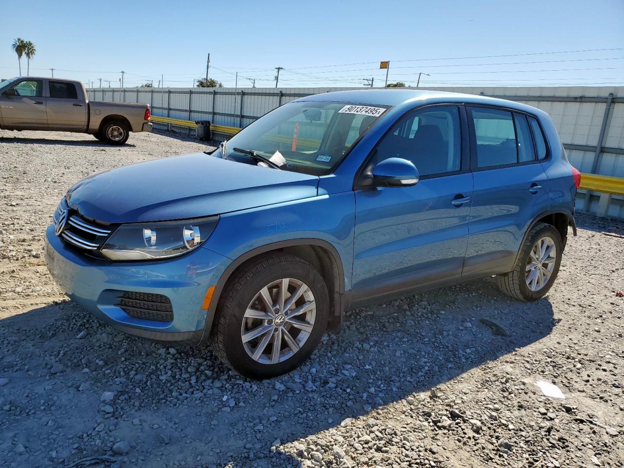 VOLKSWAGEN TIGUAN S