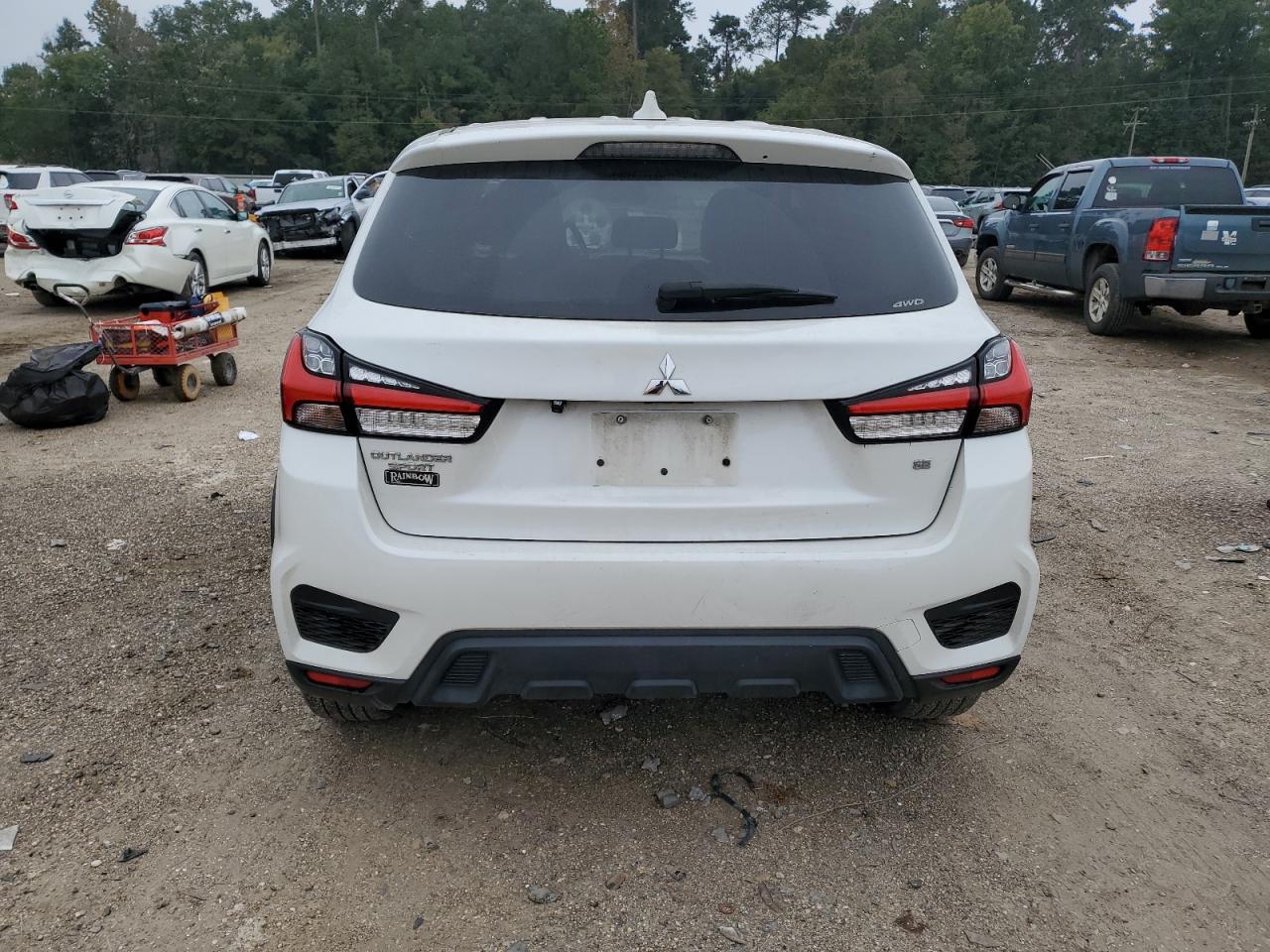 MITSUBISHI OUTLANDER ES