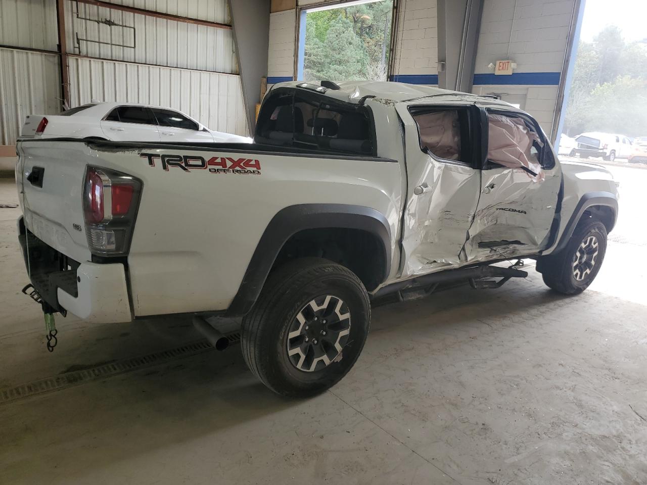 TOYOTA TACOMA DOUBLE CAB