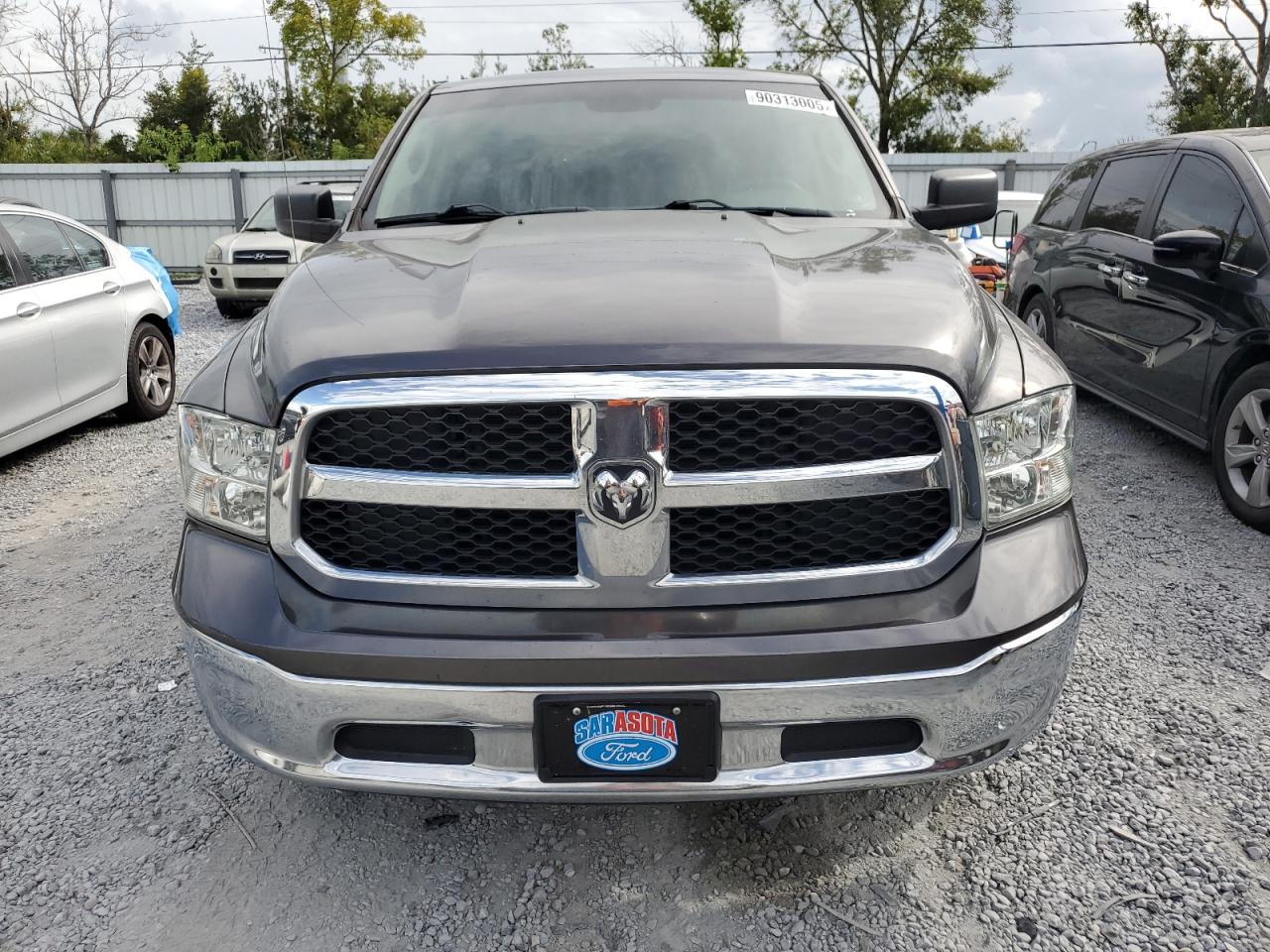 RAM 1500 SLT