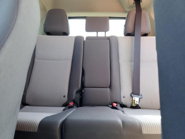 2015 TOYOTA RAV4 LE - JTMZFREV0FJ030360