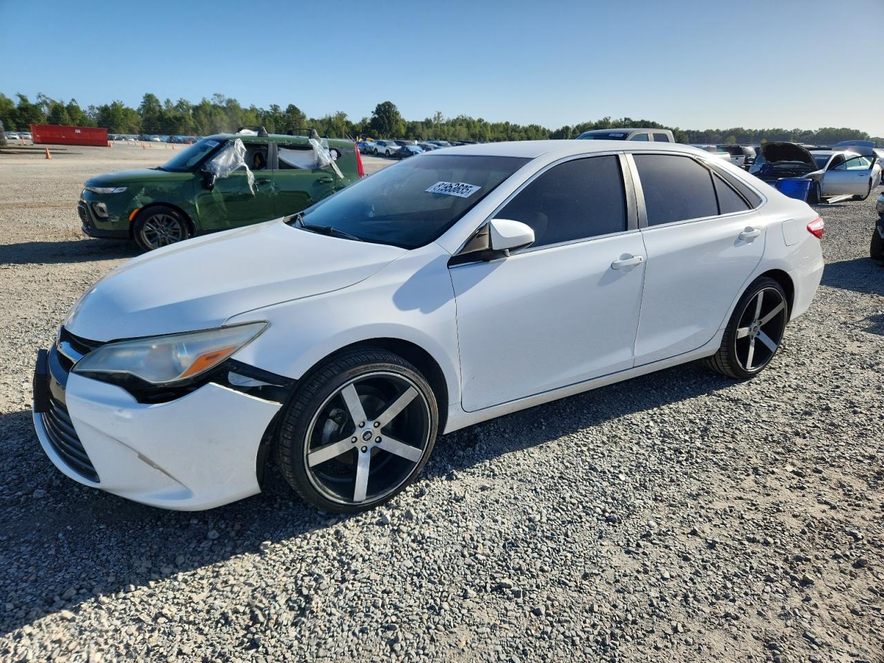 TOYOTA CAMRY LE