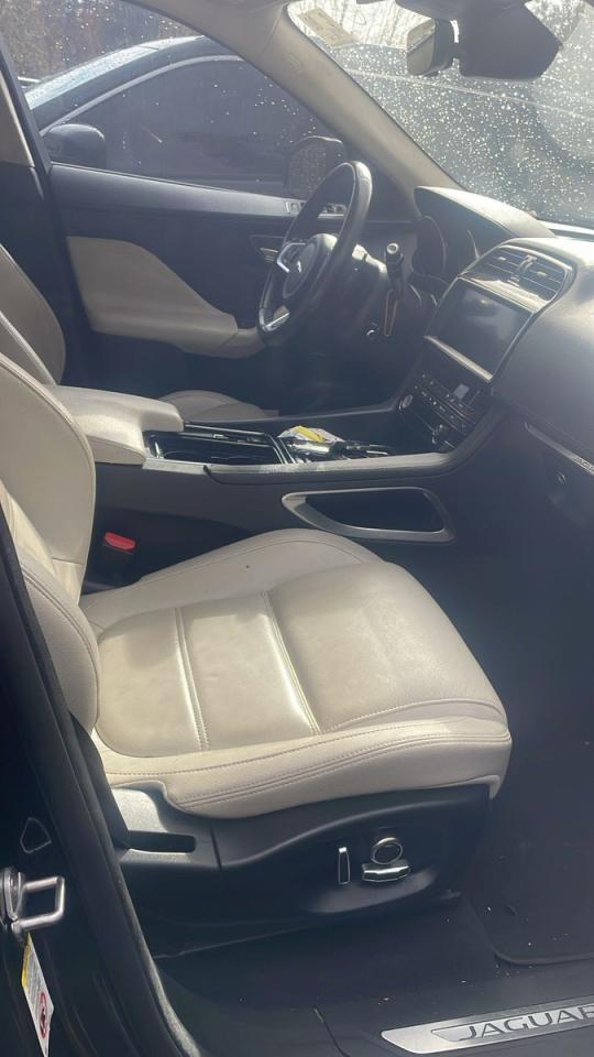 JAGUAR F-PACE PRESTIGE