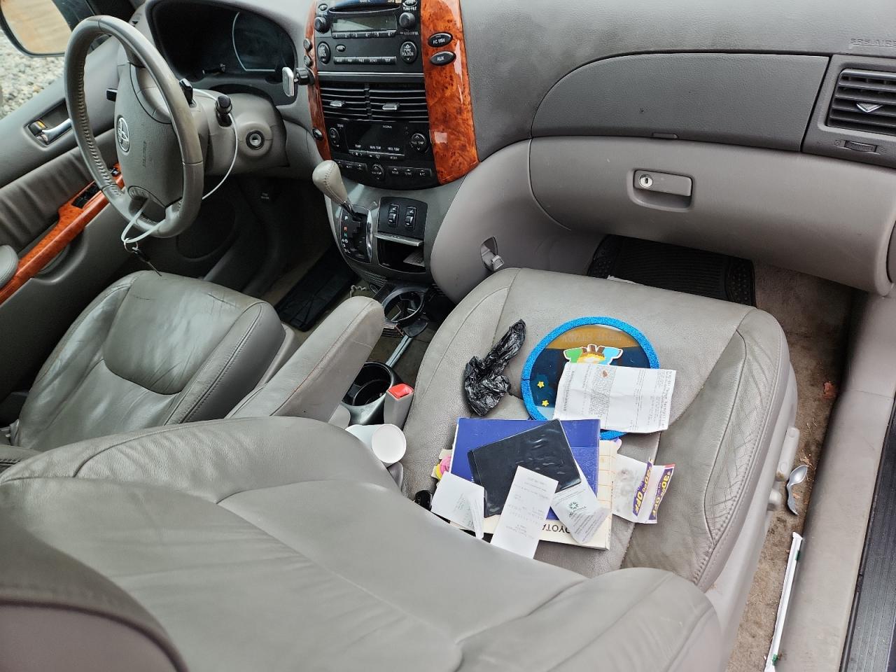 Lot #3287621006 2007 TOYOTA SIENNA XLE