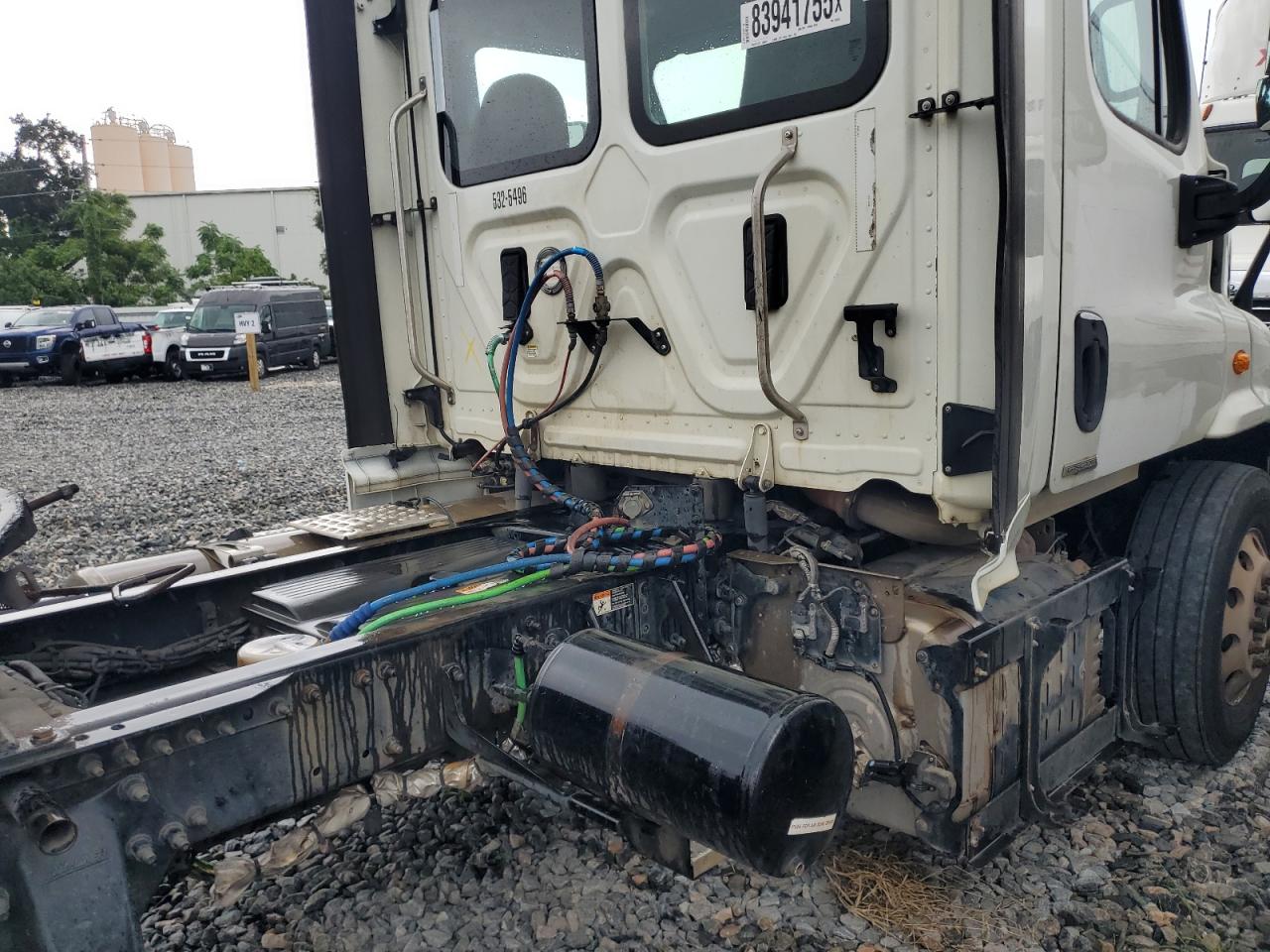 Lot #3266777414 2016 FREIGHTLINER CASCADIA 1