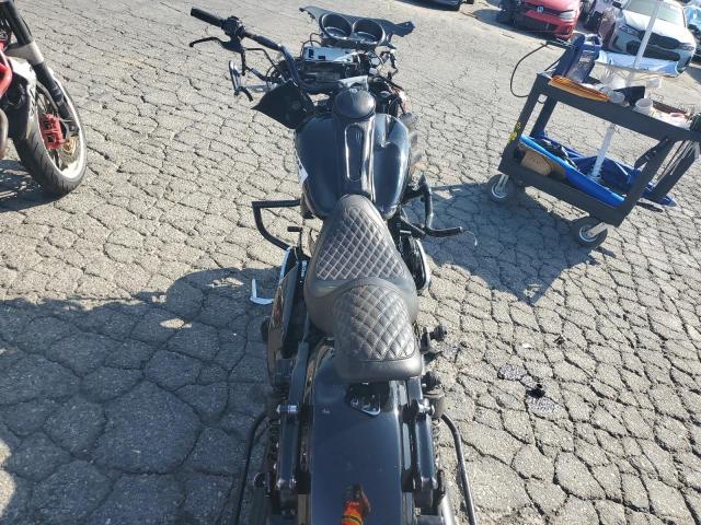 2013 HARLEY-DAVIDSON FLHX STREE 1HD1KBM37DB621145