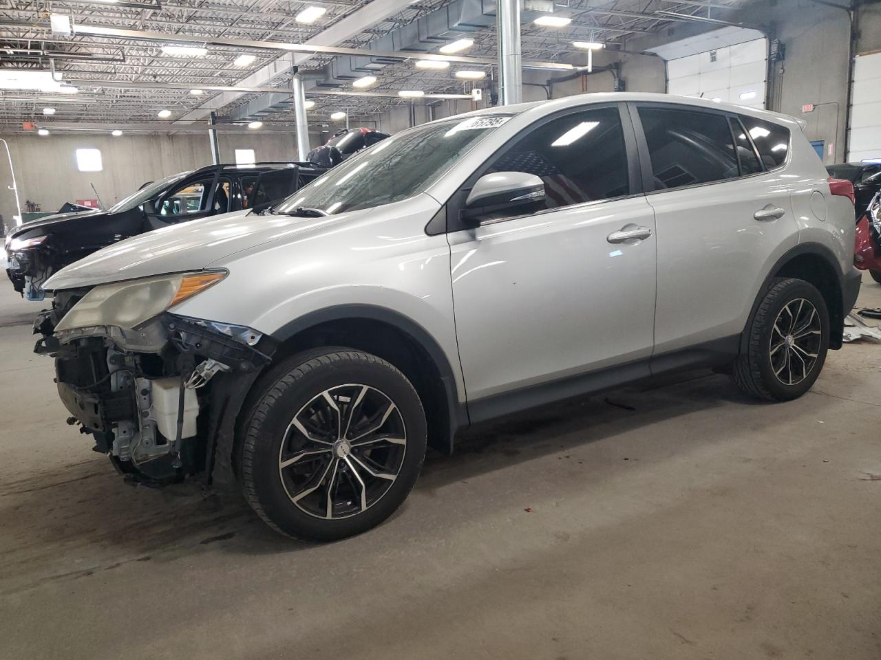 TOYOTA RAV4 XLE