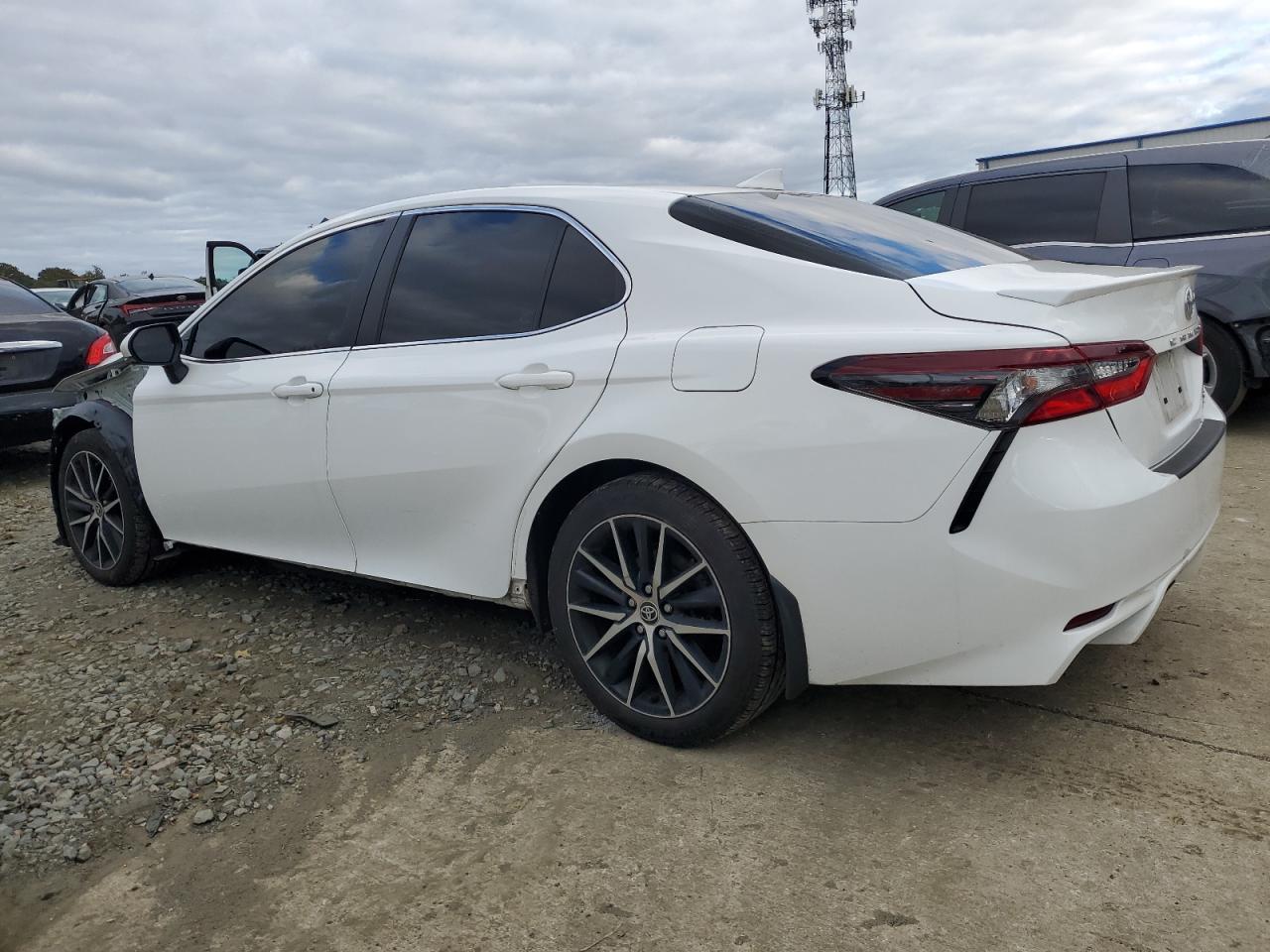 TOYOTA CAMRY SE NIGHT SHADE