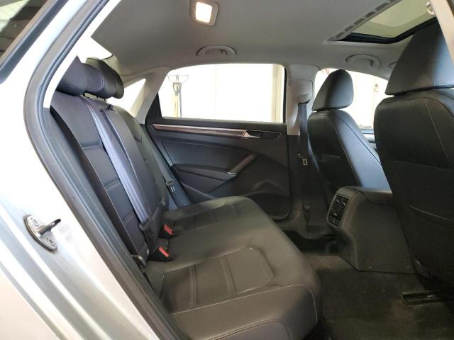 2016 VOLKSWAGEN PASSAT SE - 1VWBT7A30GC039761