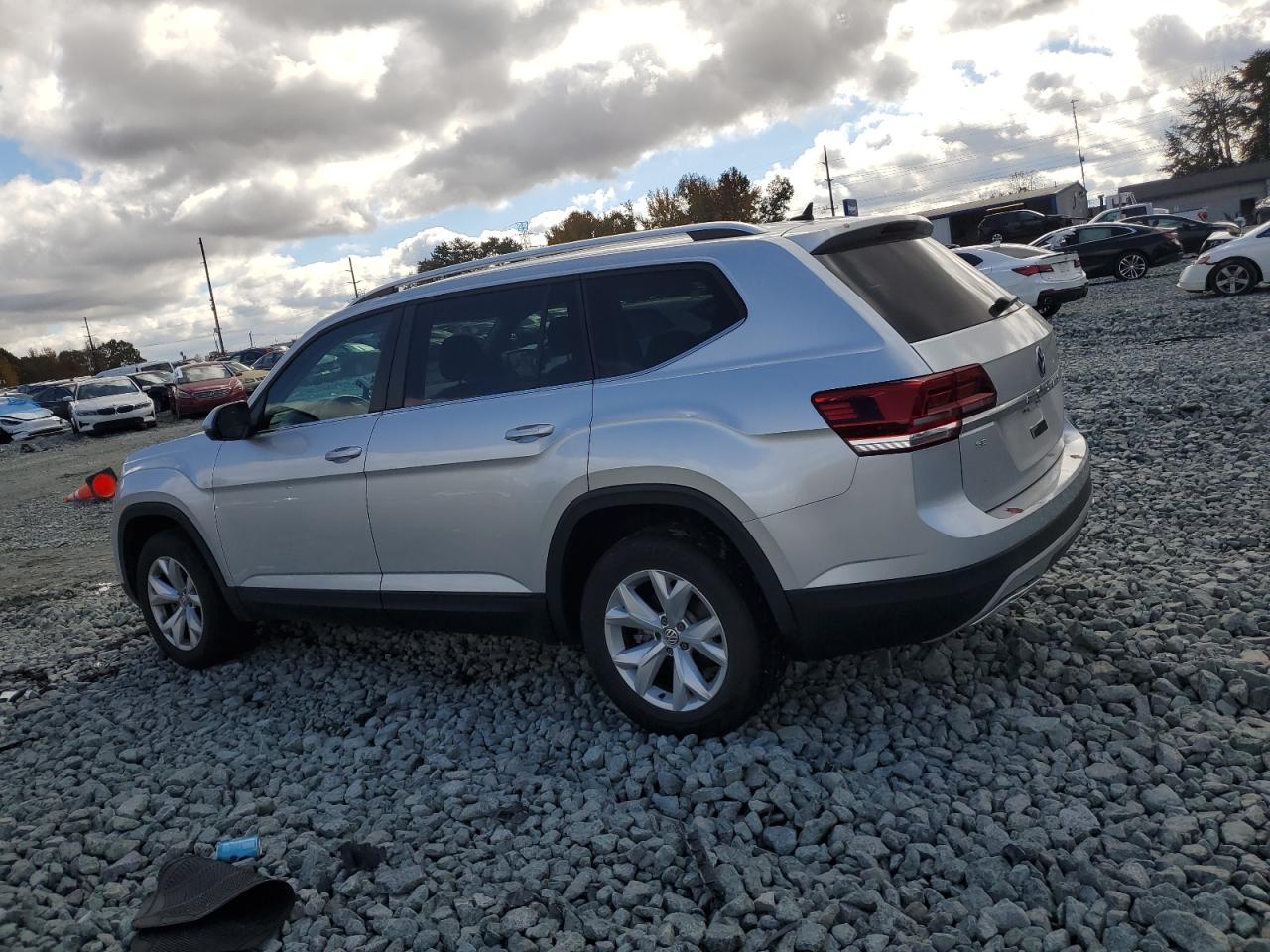 VOLKSWAGEN ATLAS SE