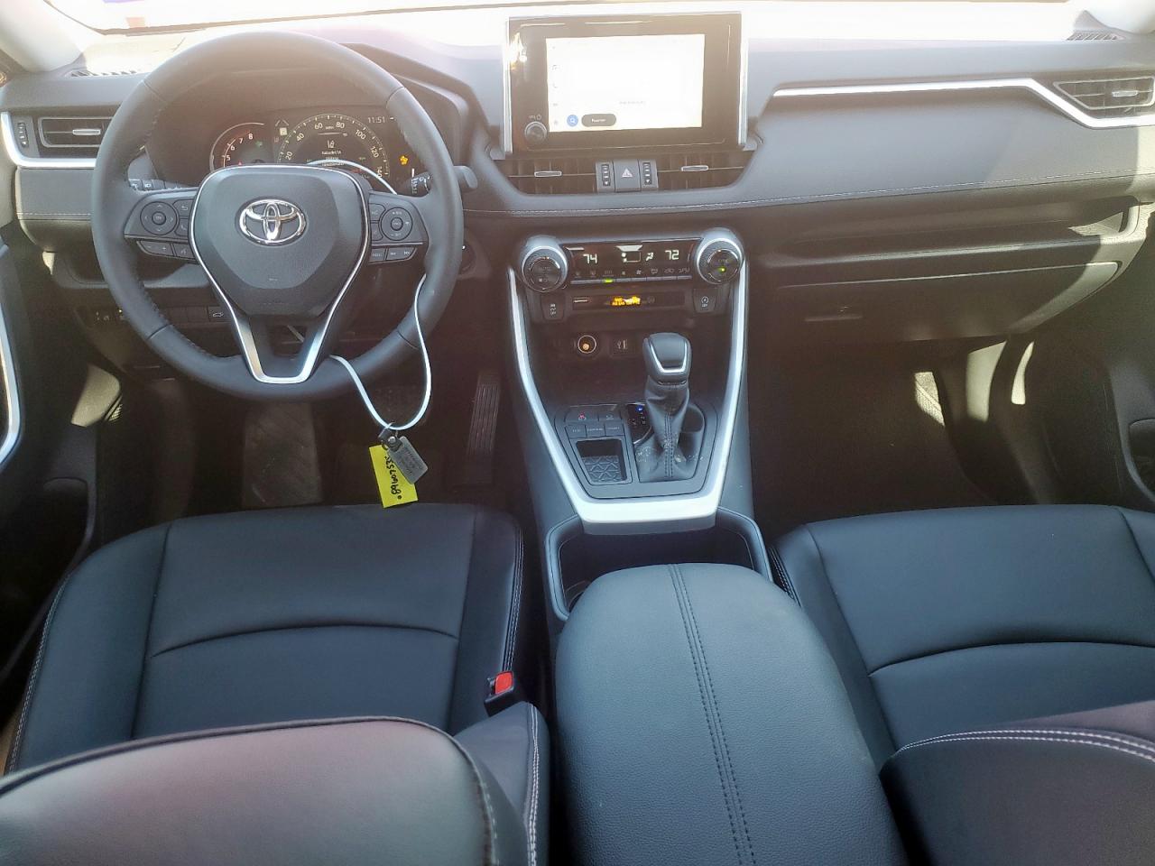 TOYOTA RAV4 XLE PREMIUM