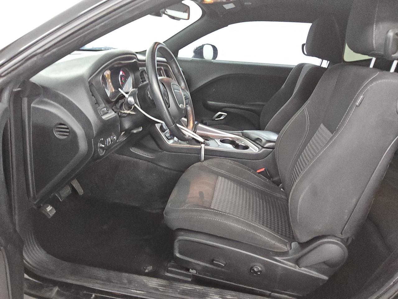 DODGE CHALLENGER SXT