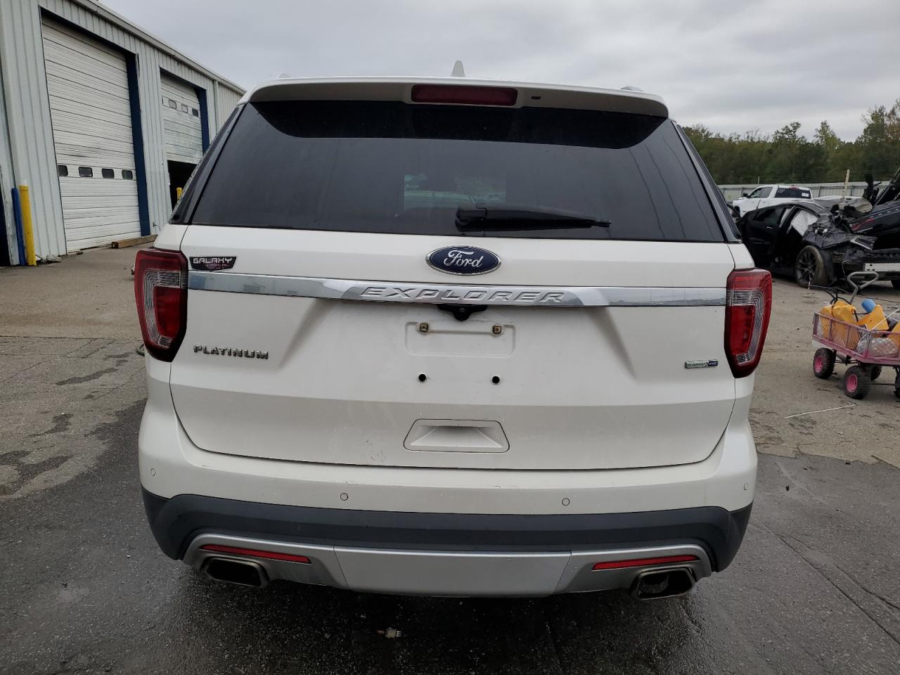 FORD EXPLORER PLATINUM