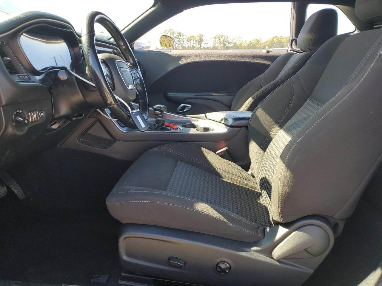 DODGE CHALLENGER SXT