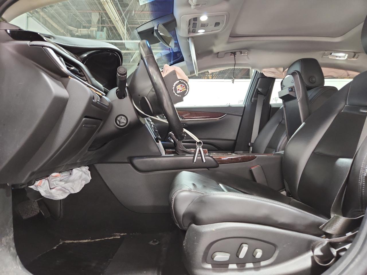 CADILLAC XTS LUXURY COLLECTION