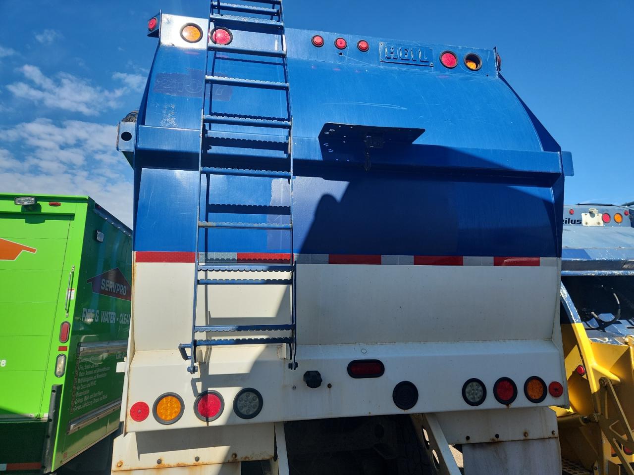 Lot #3268952250 2010 MACK 600 LEU600