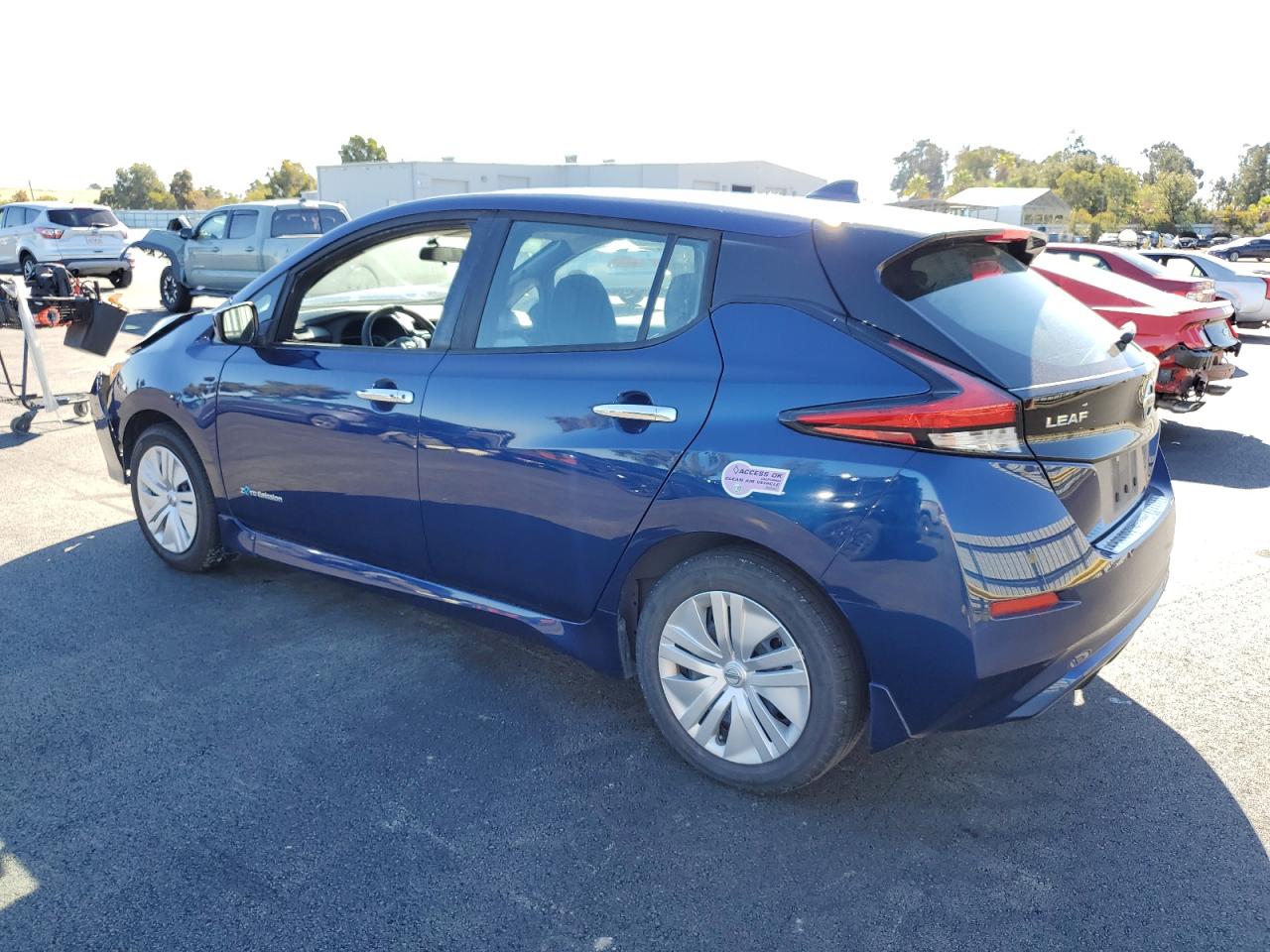 NISSAN LEAF S