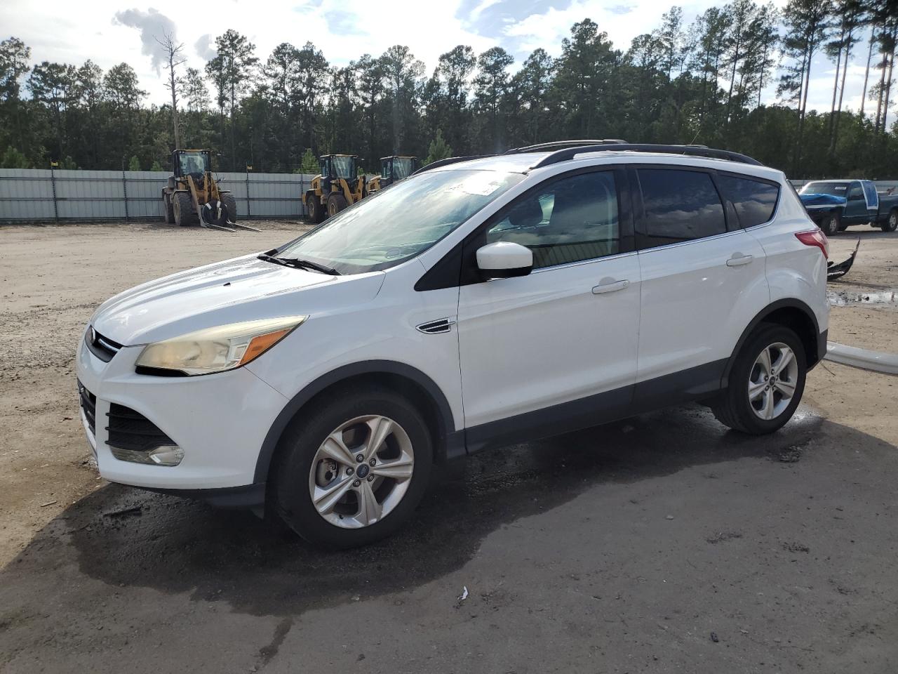 FORD ESCAPE SE