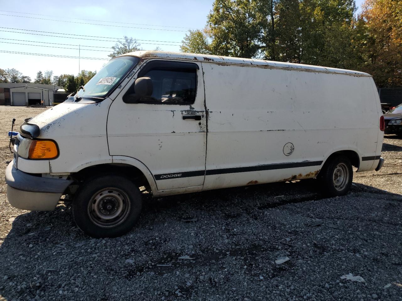 Lot #3286659301 2000 DODGE RAM VAN 15