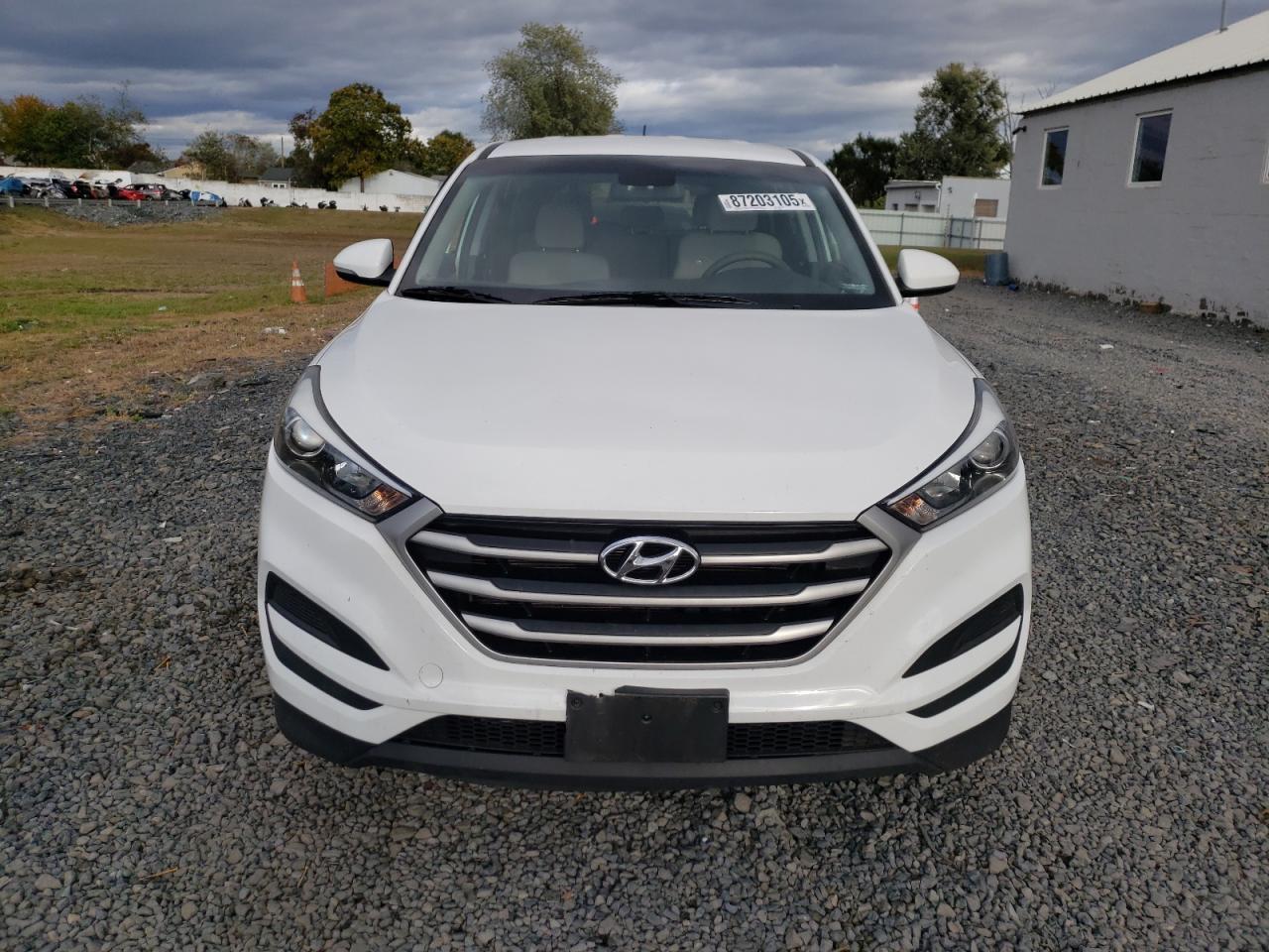 HYUNDAI TUCSON SE
