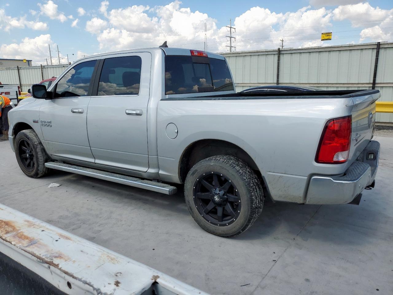 RAM 1500 SLT