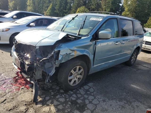 Global Auto Auctions: 2010 CHRYSLER TOWN & COU