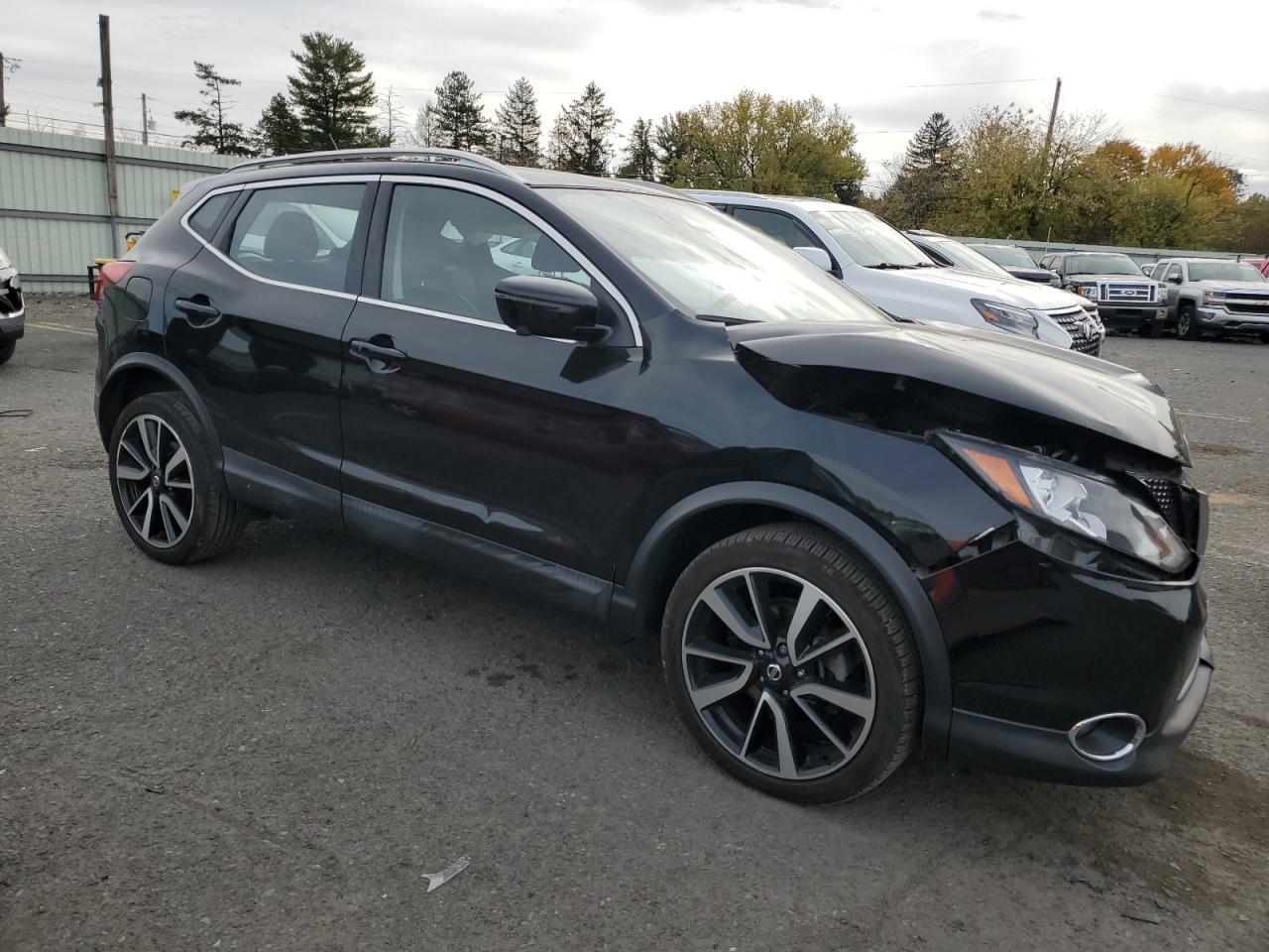 NISSAN ROGUE SPORT S