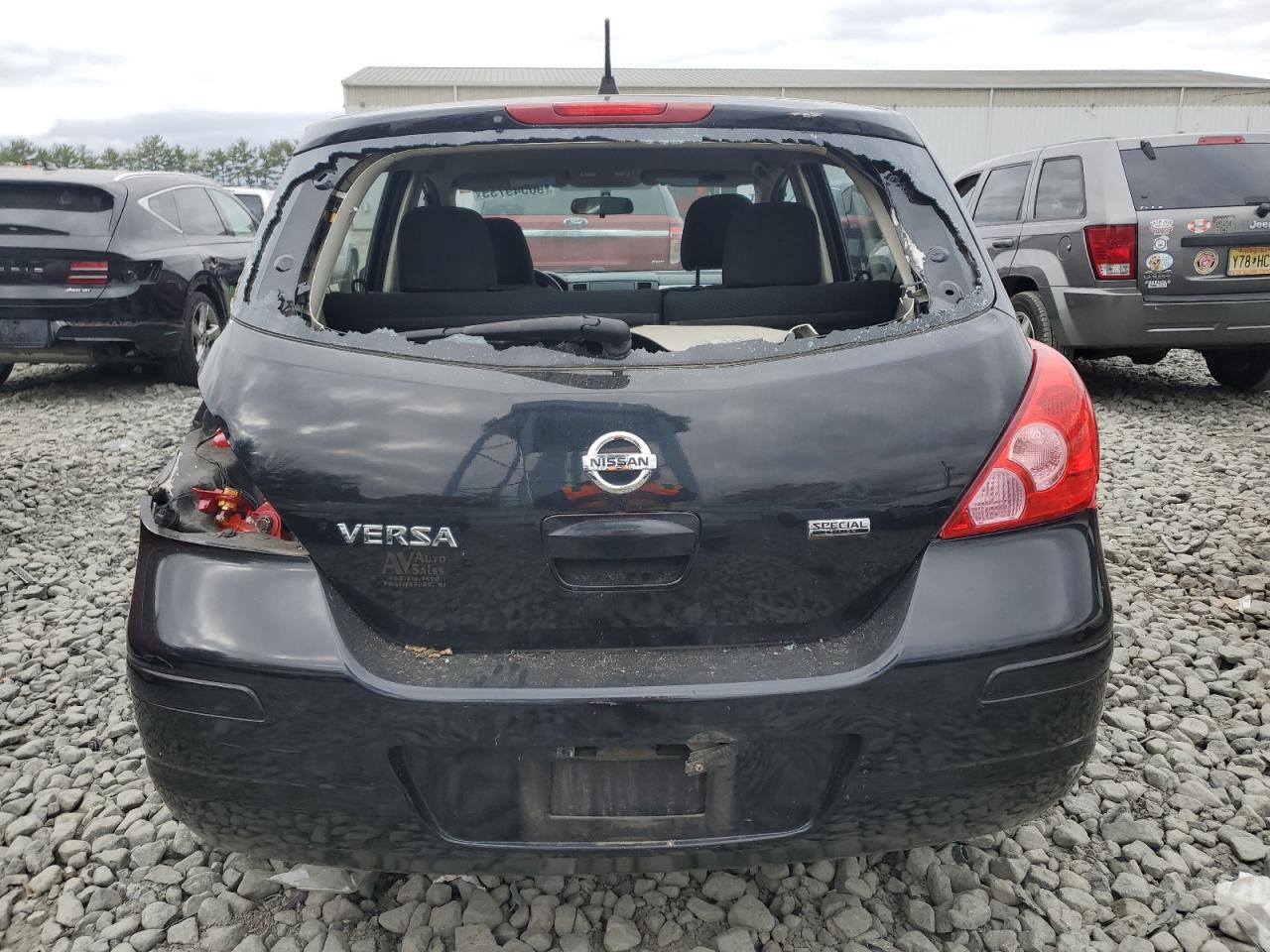 NISSAN VERSA S