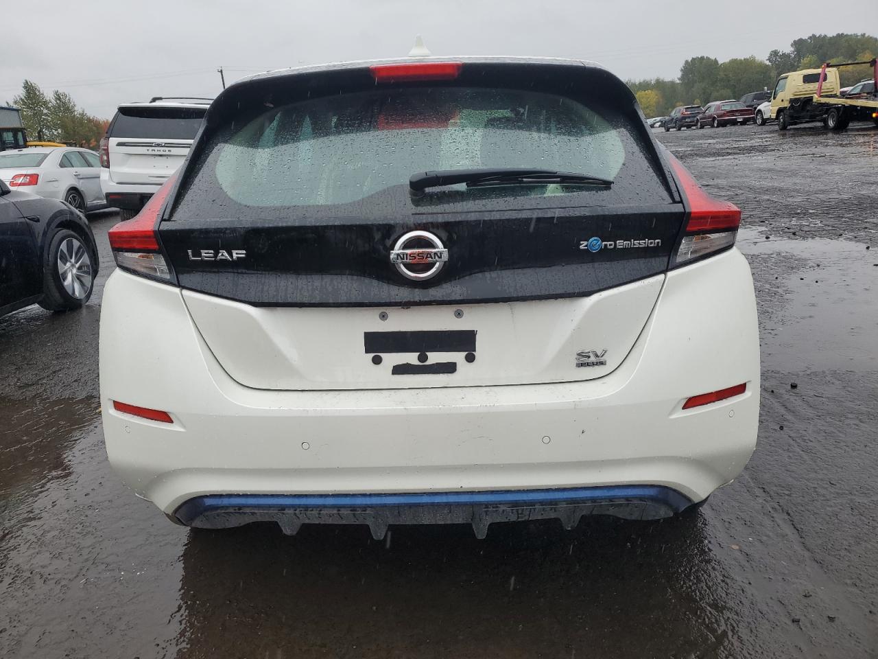 NISSAN LEAF SV PLUS
