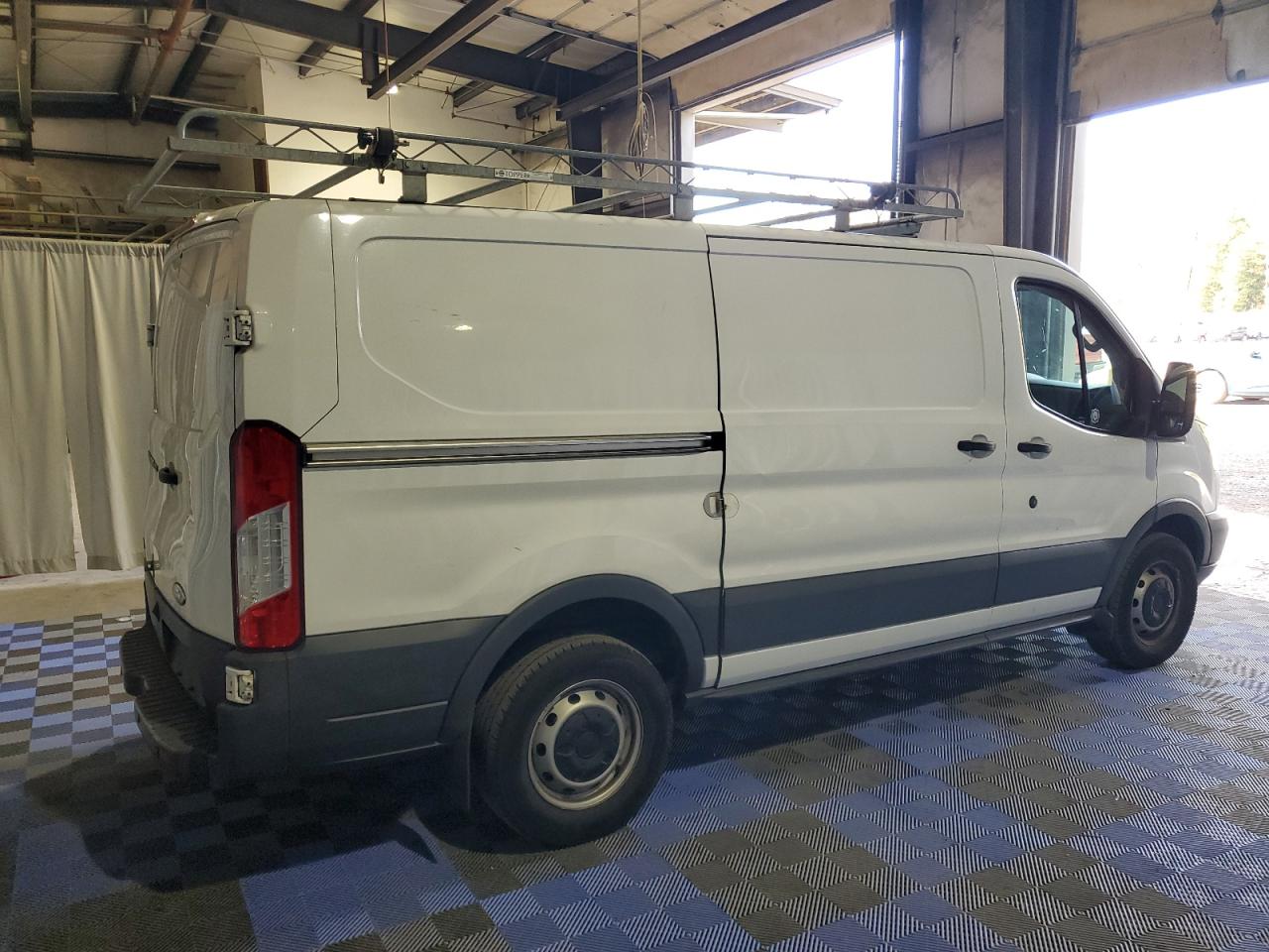 FORD TRANSIT T-250