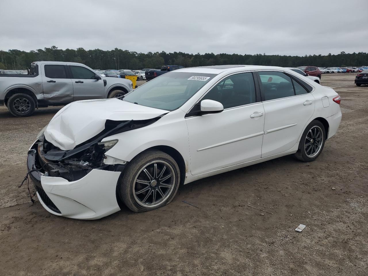 Lot #3290310230 2016 TOYOTA CAMRY LE