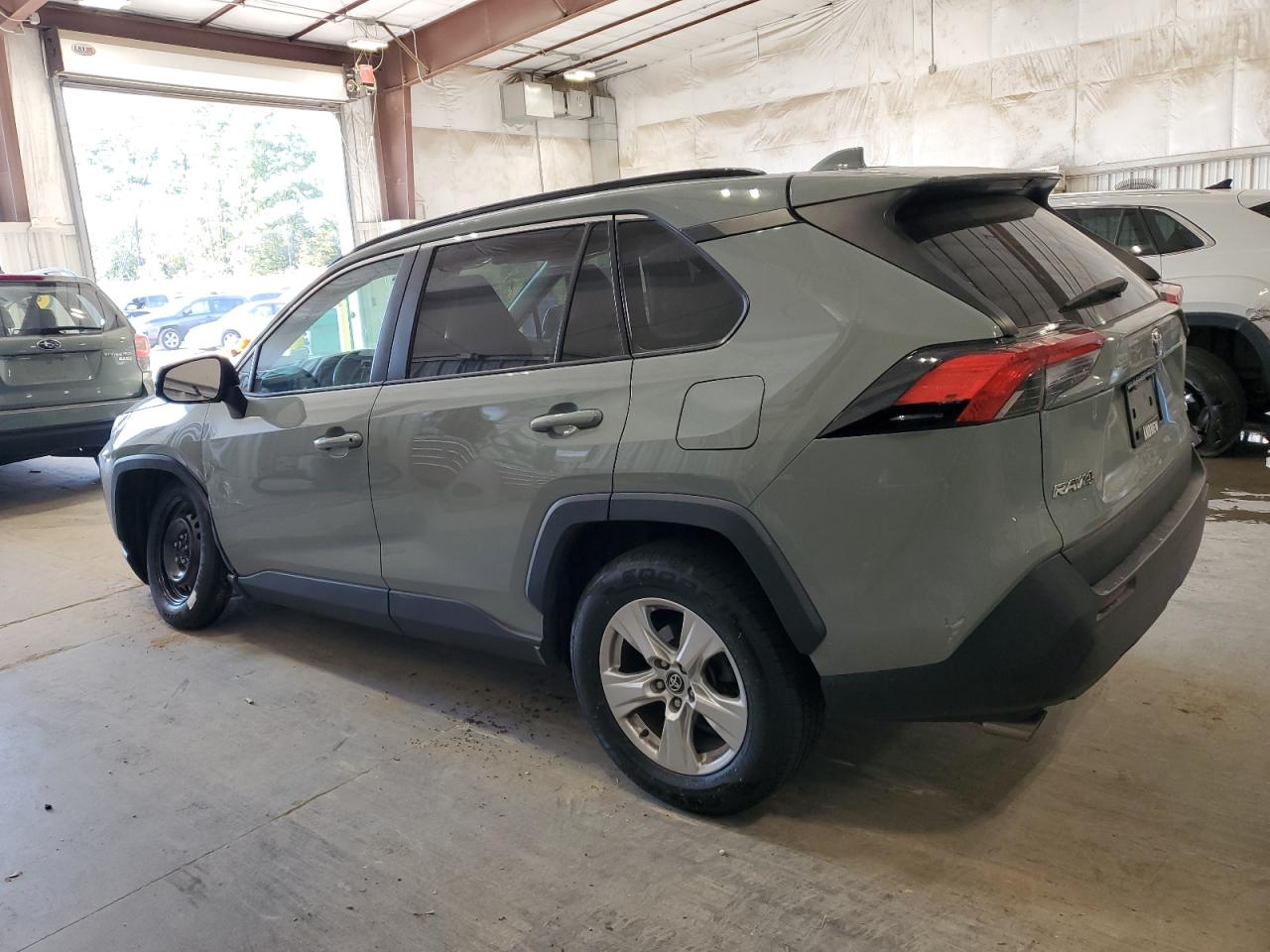 TOYOTA RAV4 XLE