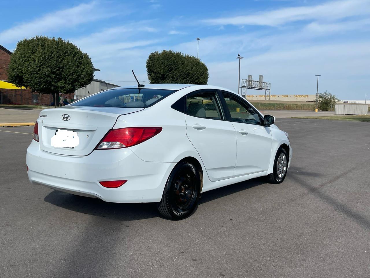 HYUNDAI ACCENT SE