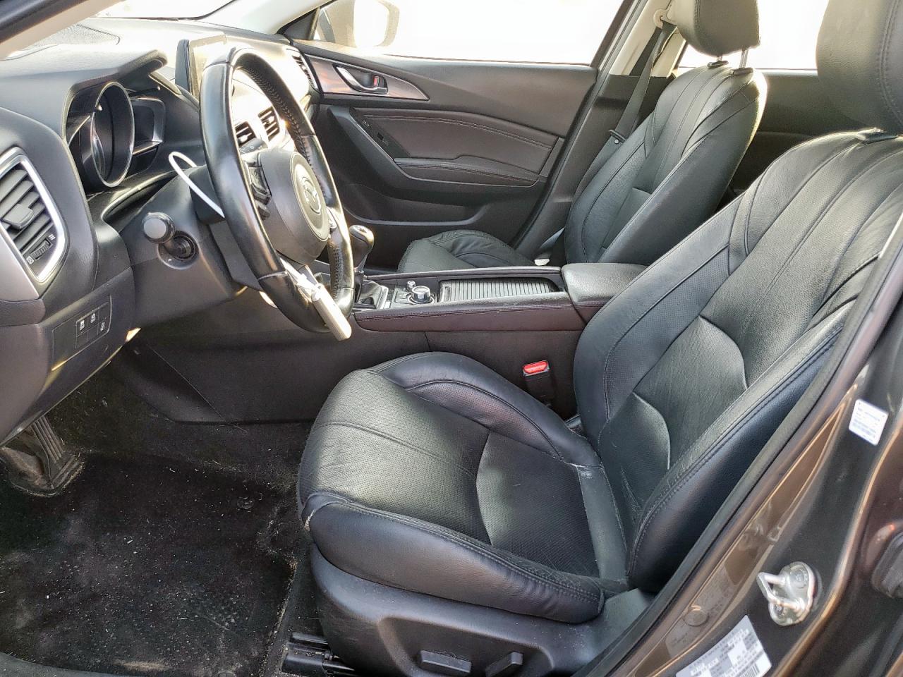 MAZDA 3 GRAND TOURING