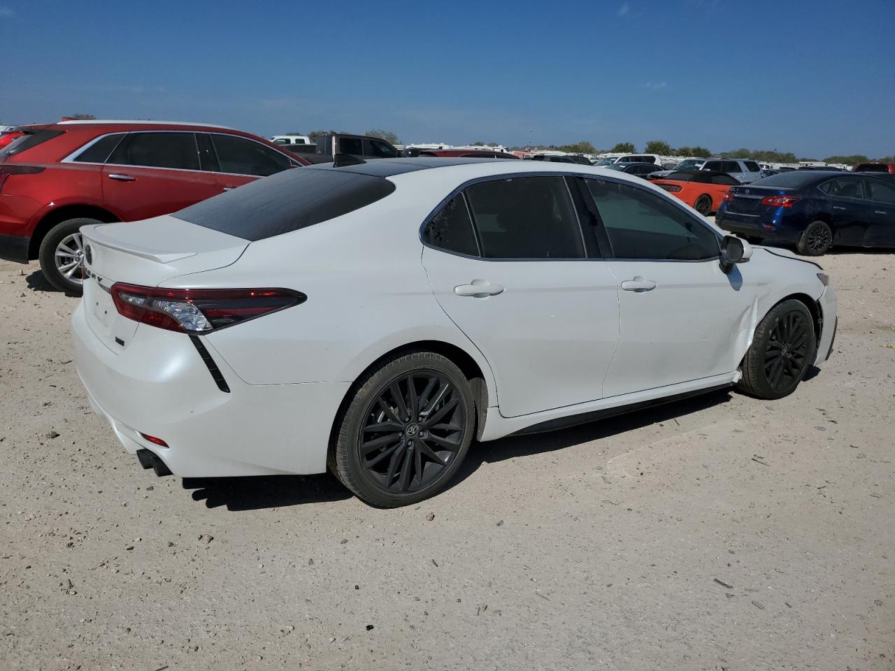 TOYOTA CAMRY XSE
