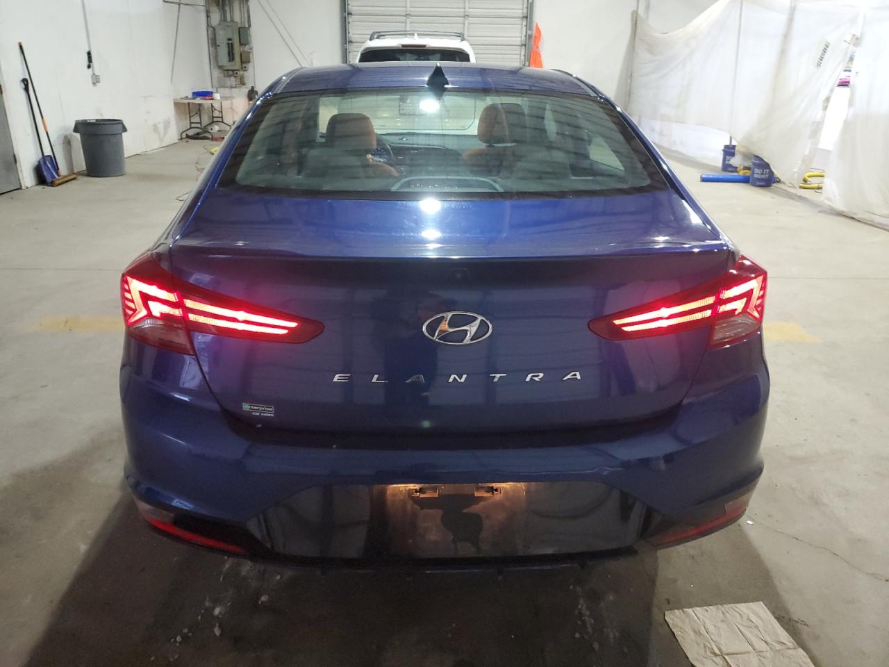 HYUNDAI ELANTRA SEL