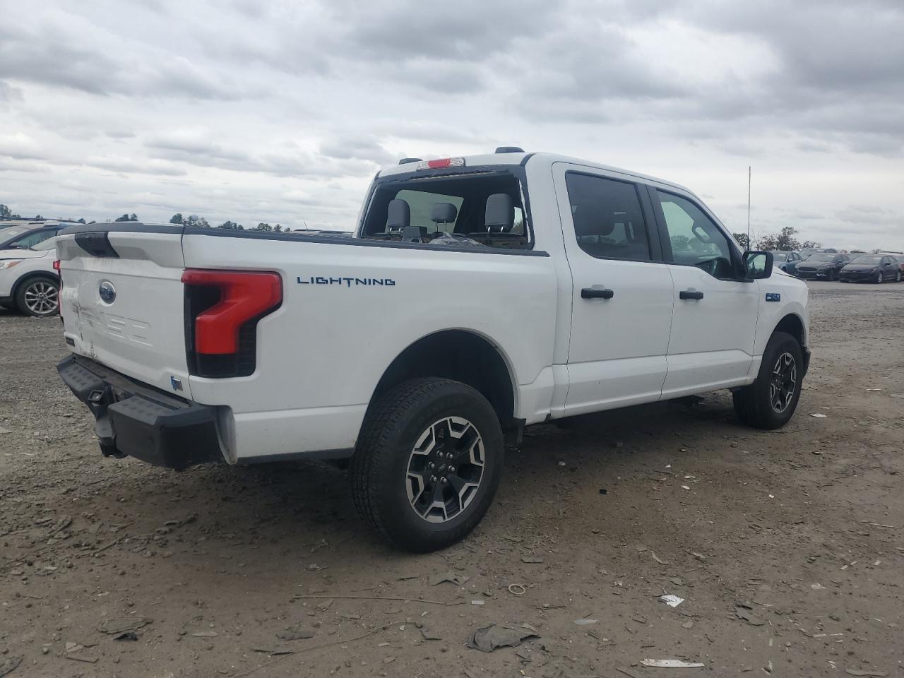 FORD F-150 LIGHTNING PRO