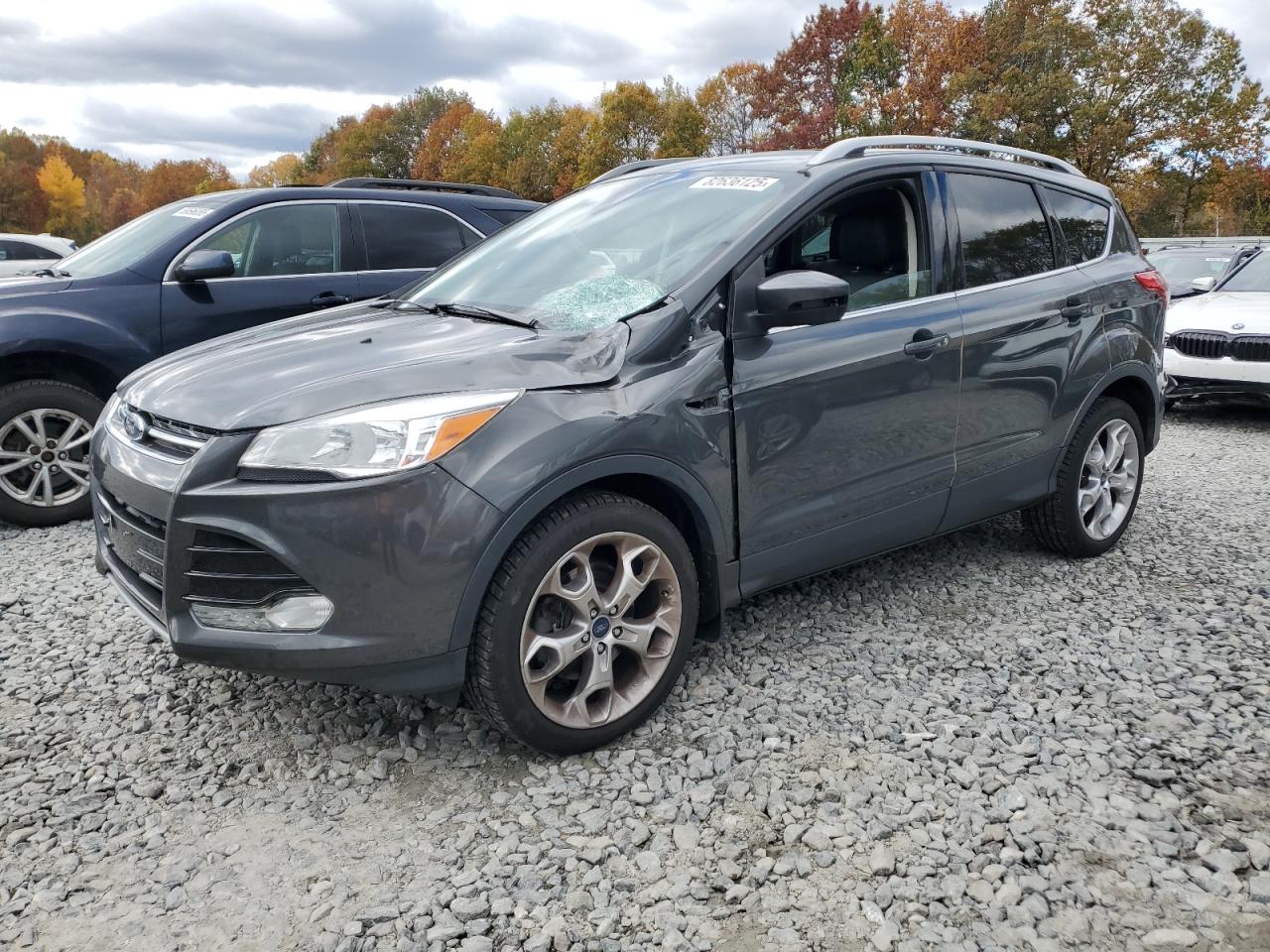 FORD ESCAPE TITANIUM