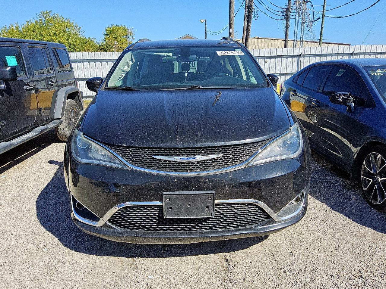 CHRYSLER PACIFICA TOURING L