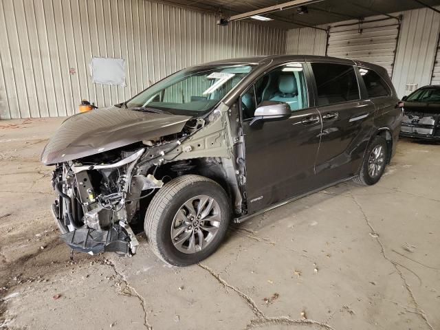 2021 TOYOTA SIENNA XLE - 5TDYRKECXMS016460