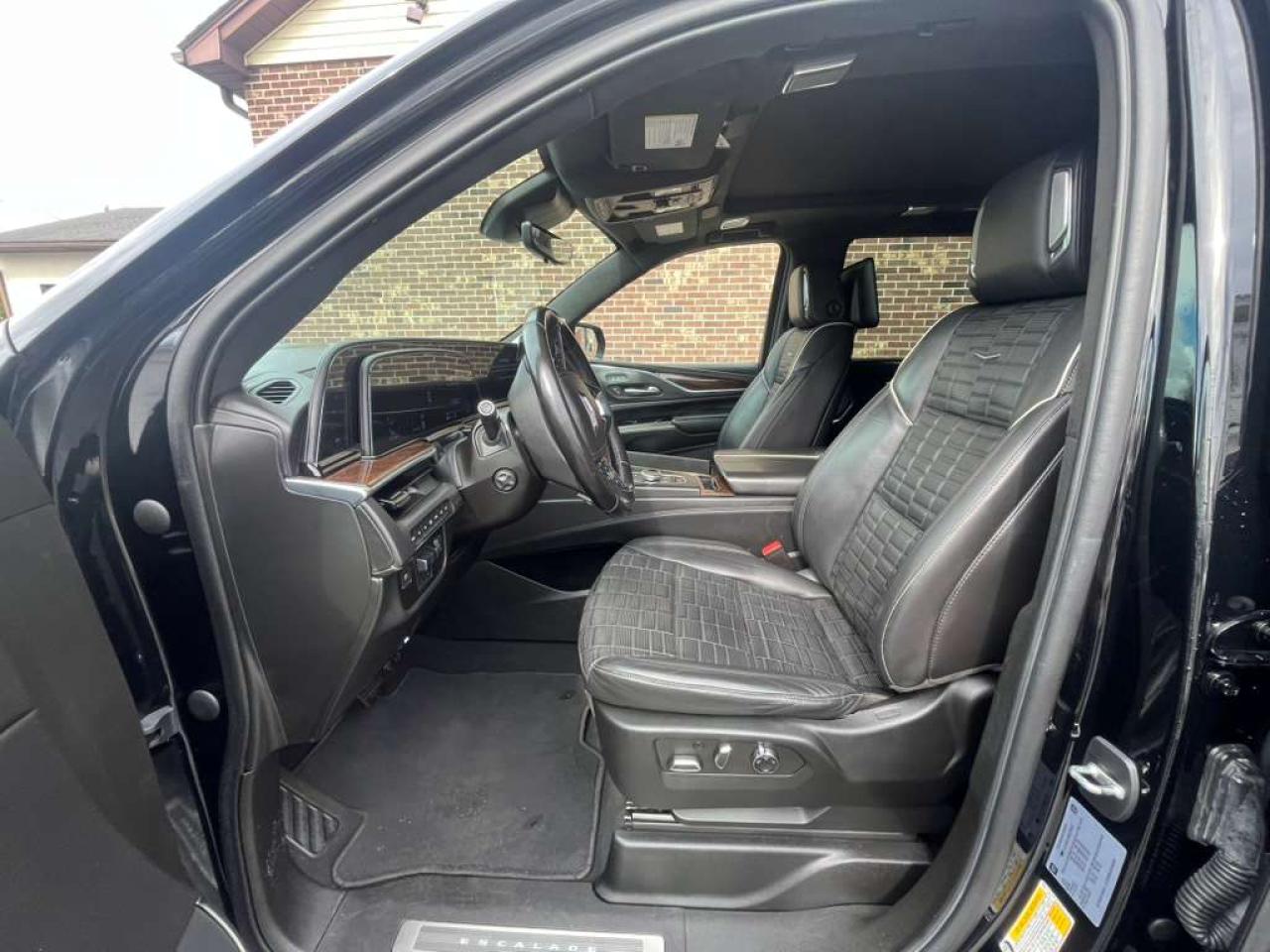 CADILLAC ESCALADE SPORT PLATINUM