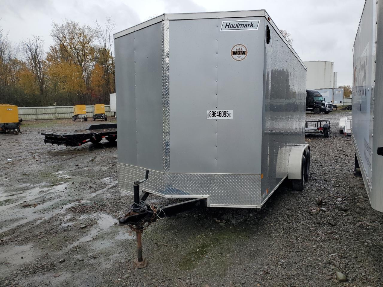 Lot #3273732433 2024 HAULMARK UNKNOWN