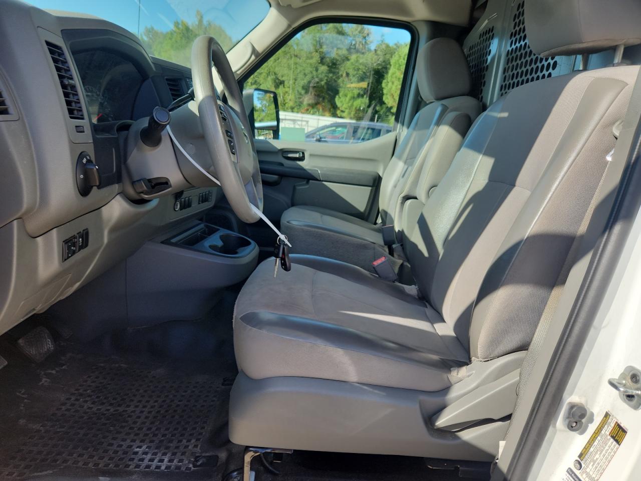 NISSAN NV1500 1500 S