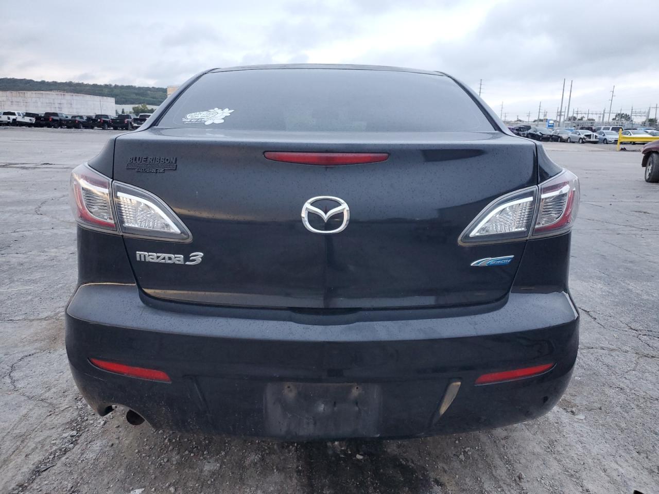 MAZDA 3 I