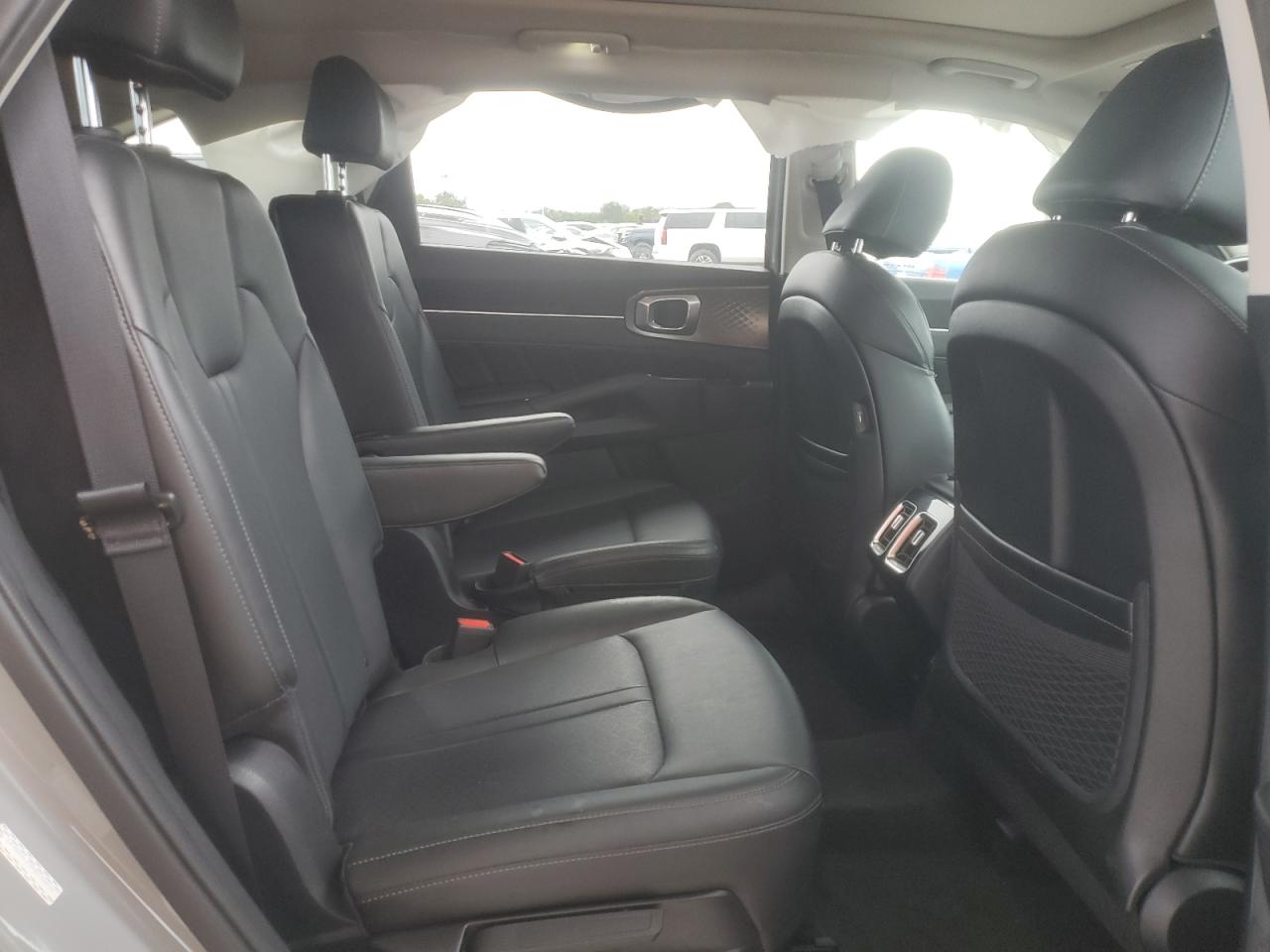 Lot #3302831898 2022 KIA SORENTO SX