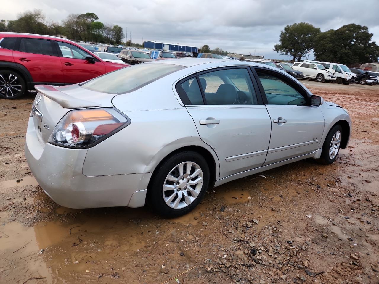 NISSAN ALTIMA BASE