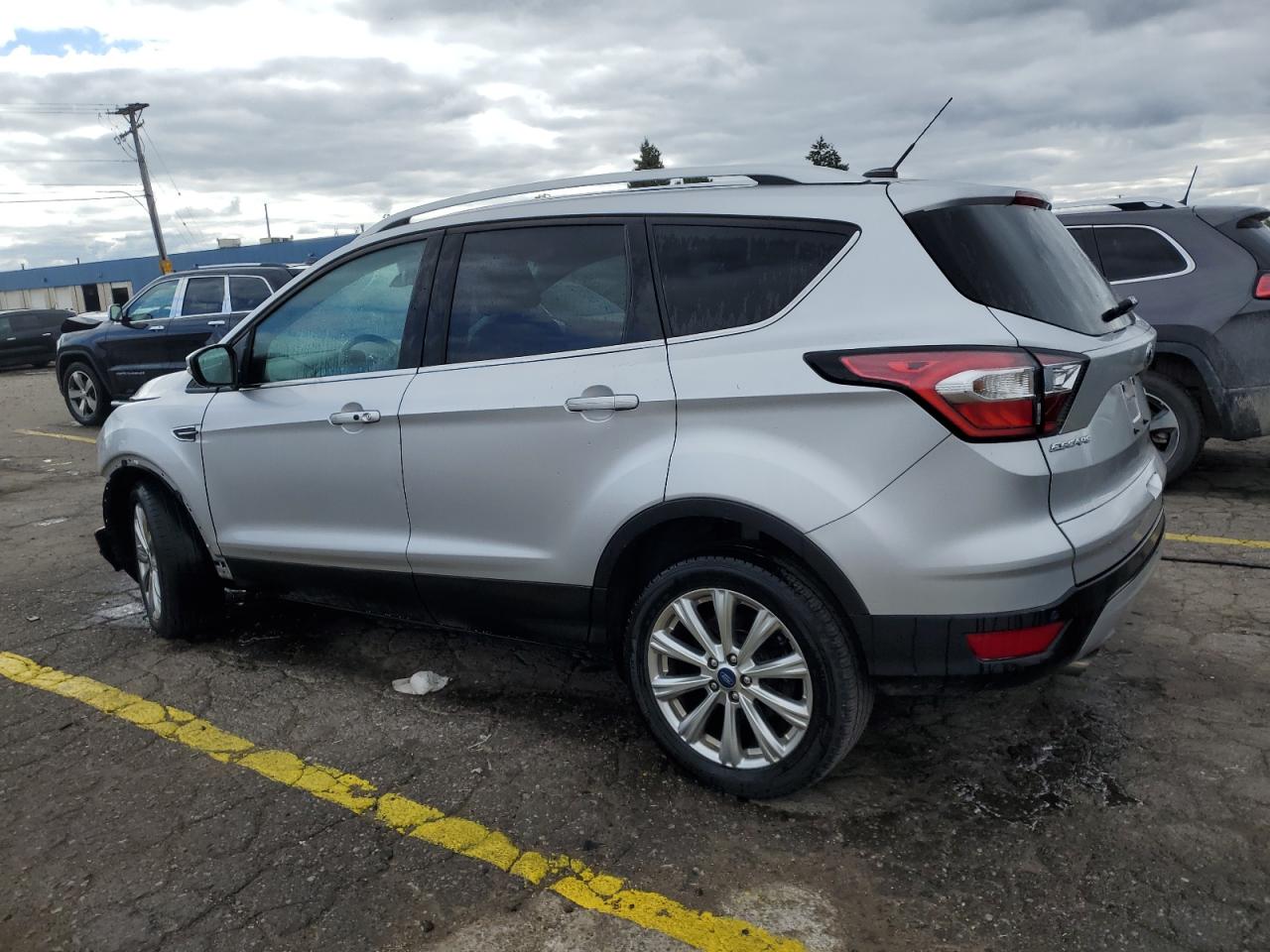 FORD ESCAPE TITANIUM